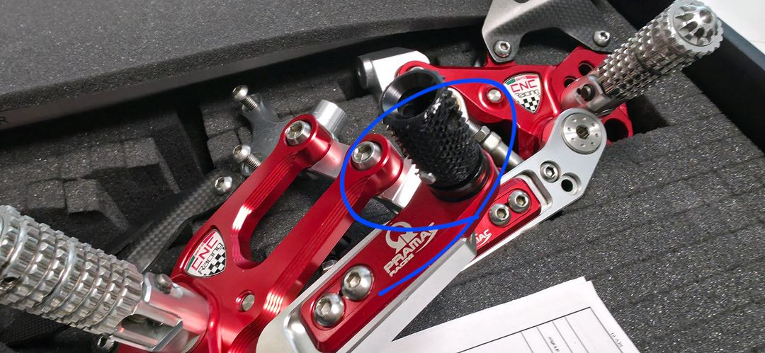 [두카티] CNC Racing 리어셋 PE400PR 한정판 (프라맥 레이싱 에디션) / 파니갈레 899 959 11--2