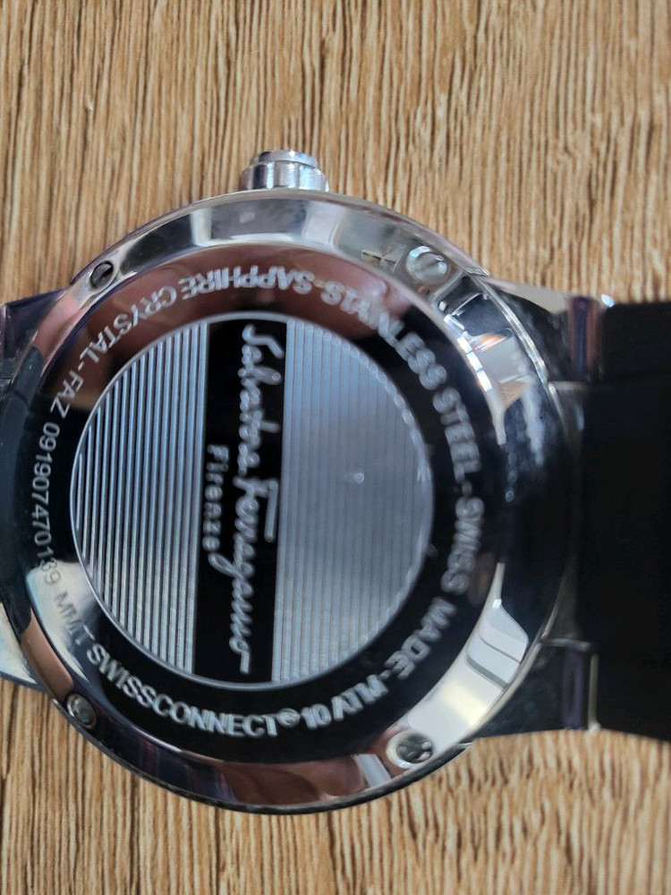 페레가모 F80 스마트워치--1