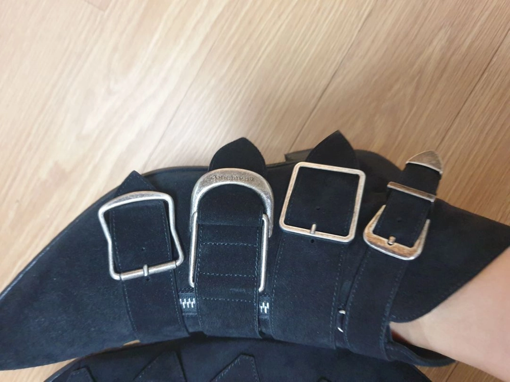 초특가 정품 버버리 버클숏부츠 이미지