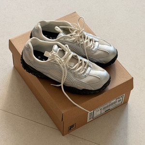 휠라 에샤페 MS 실버 문 230