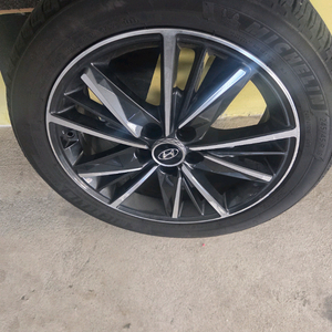 더뉴그랜져르블랑 18인치 휠타이어