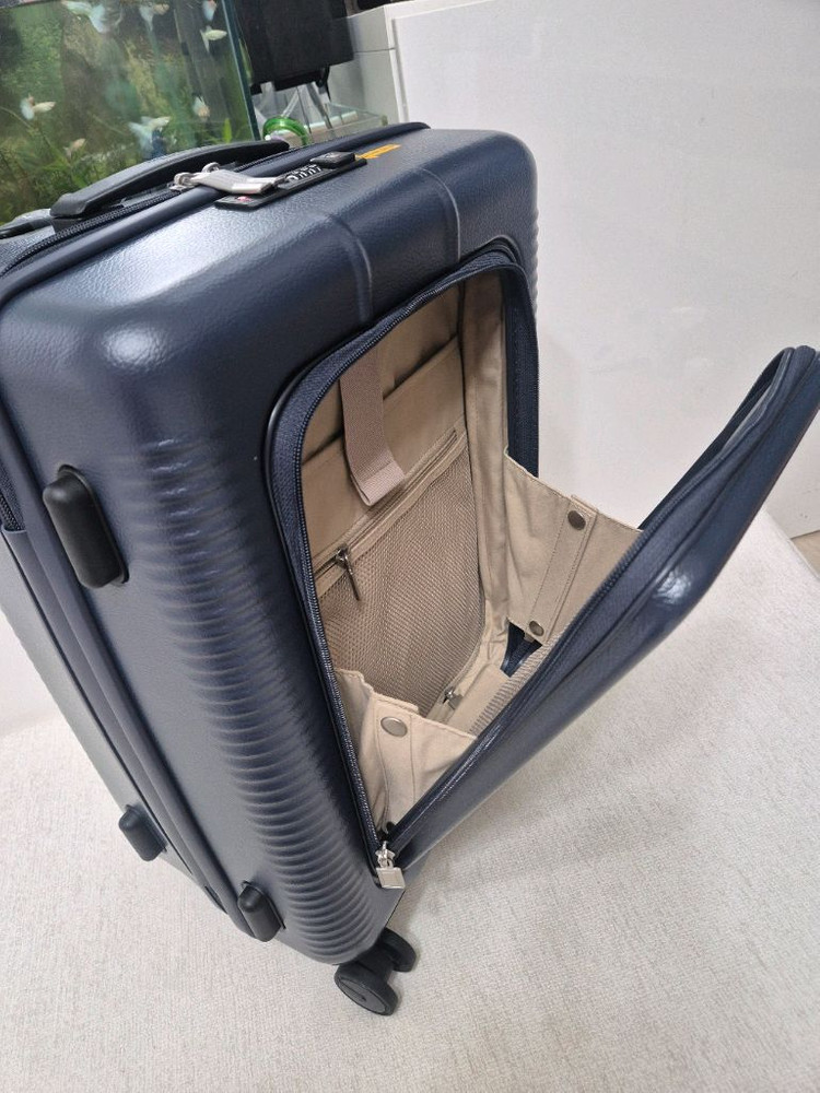 내셔널지오그래픽 캐리어 카멜 20인치 기내용 새제품 (네이비)--1