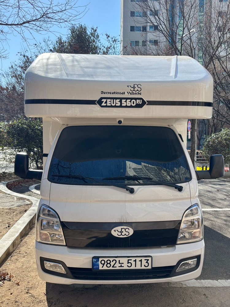 캠핑카2023년 10월 출고 YESRV ZEUS 560RU 프리미엄 패키지 판매합니다 이미지