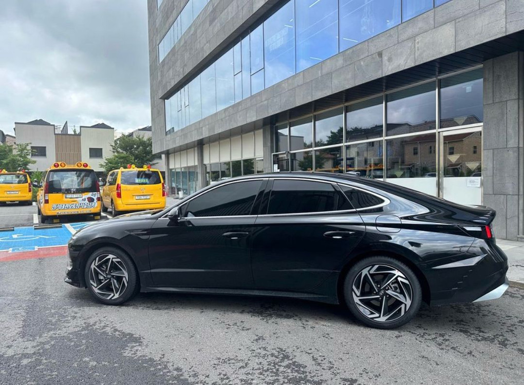 소나타 디엣지 1.6t 순정휠18인치 한대분 판매합니다 이미지