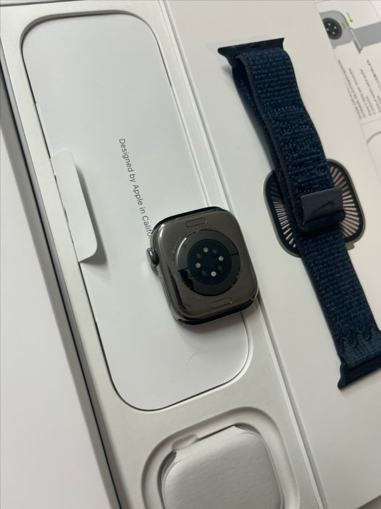 애플워치10티타늄 42mm 내추럴 SSS급--1