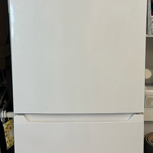 캐리어 2도어 냉장고 (335L, 상냉장 하냉동) 화이트