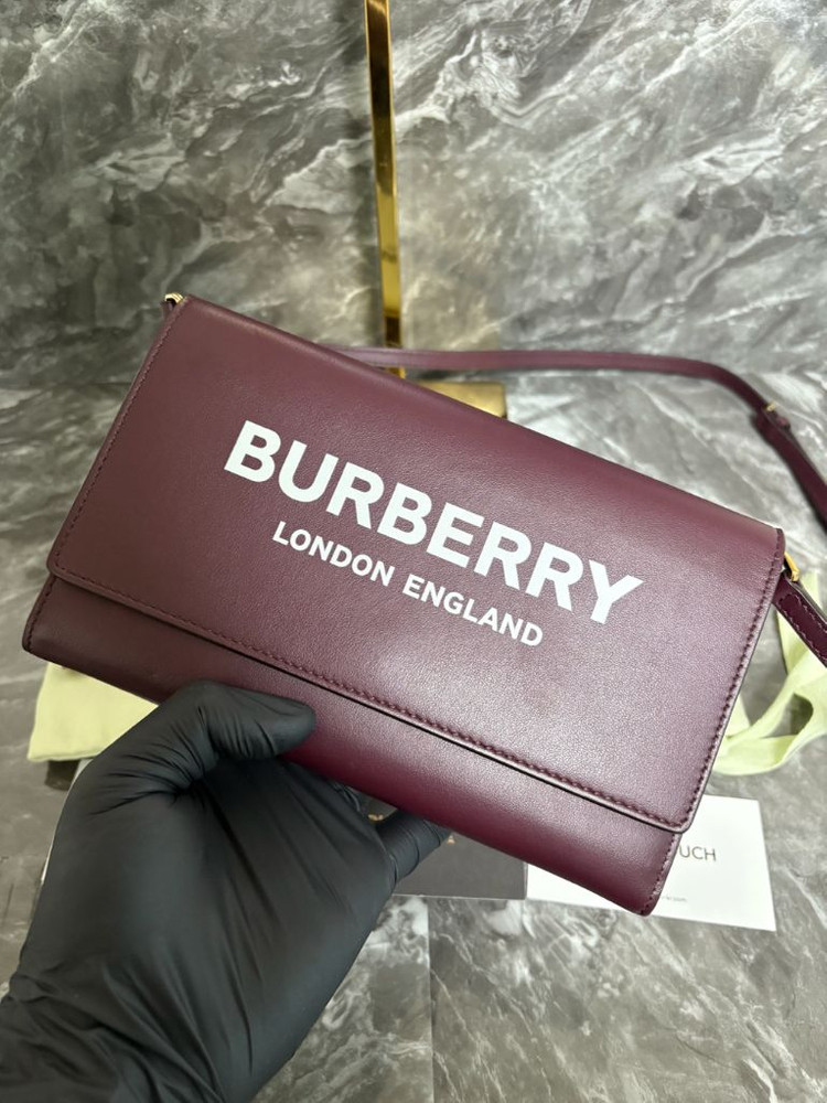 버버리 로에 woc 버건디 크로스백--1