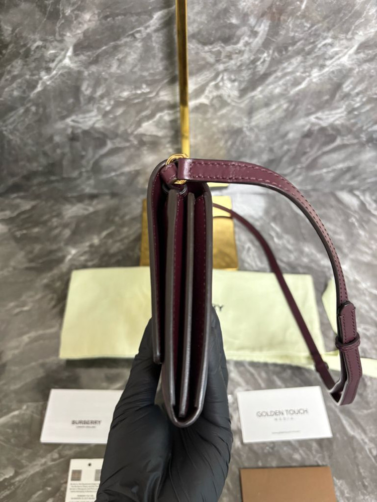 버버리 로에 woc 버건디 크로스백--6