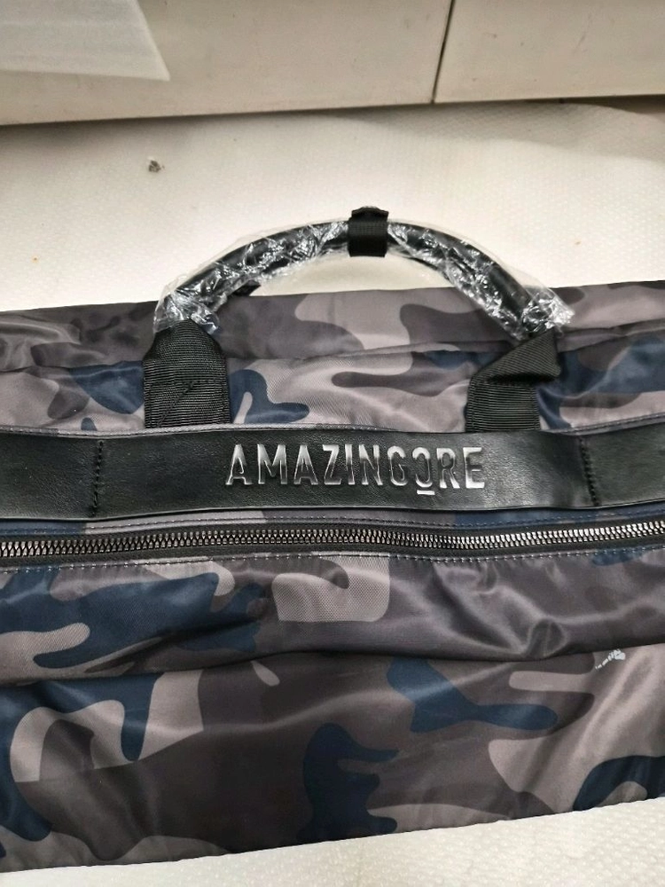 카모플라쥬 패턴 보스턴백 스타일 가방 이미지