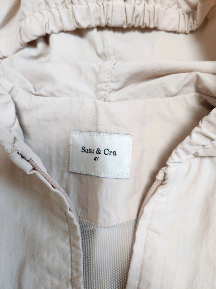 슈슈앤크라 바람막이 4y--1