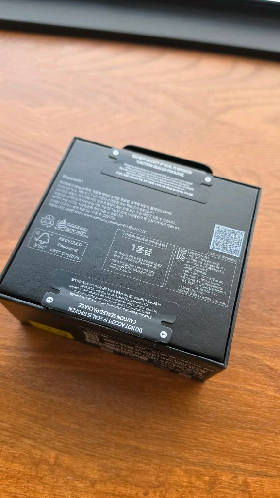 갤럭시 버즈3 프로 (화이트)--2