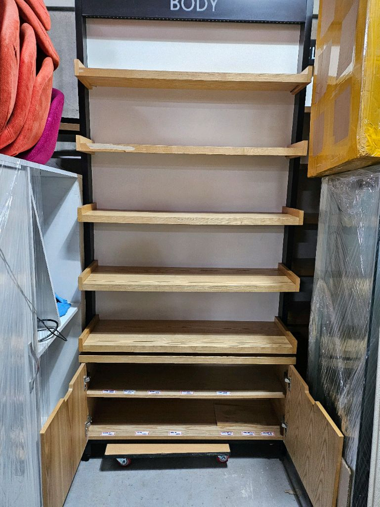 중고 .화장품진열장 이니스프리 진열대 수납가구--1