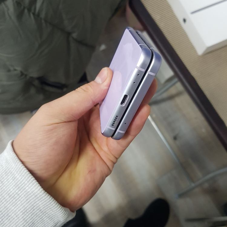 S급 삼성 갤럭시Z플립3 판매 도매가 중고폰--3