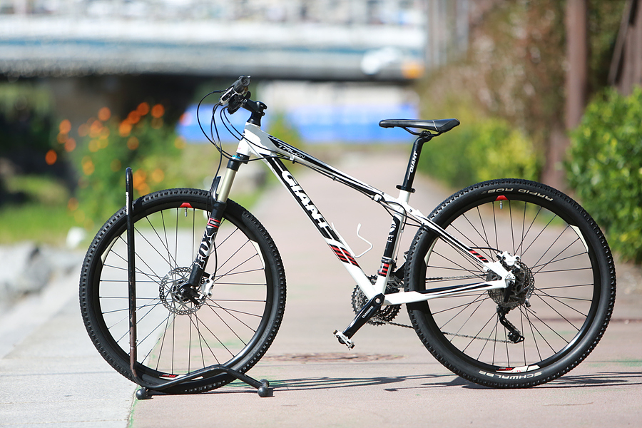 *48만원*최저가*14년 자이언트 타론 0 16인치 S-27.5인치---1