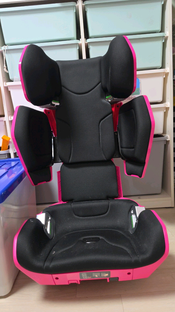 주니어 카시트 이미지