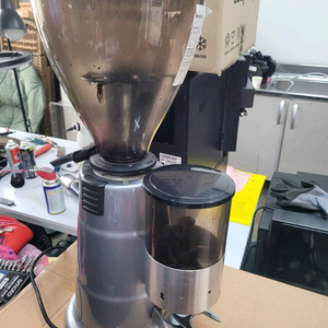 스칼라 커피그라인더 이미지