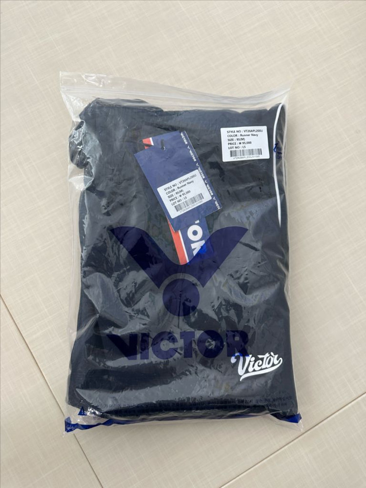 빅터 배드민턴 트레이닝 셋업 택달린 새상품(상의L,하의M)--3