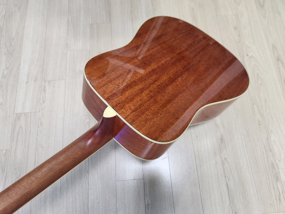 크래프터 통기타 판매 합니다.--2