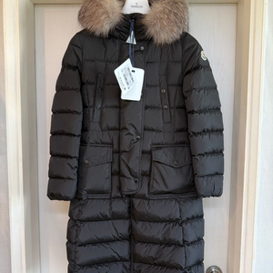 [0] 23 / 24 몽클레어 클로에 Khloe 롱패딩 블랙 (폭스퍼) 이미지