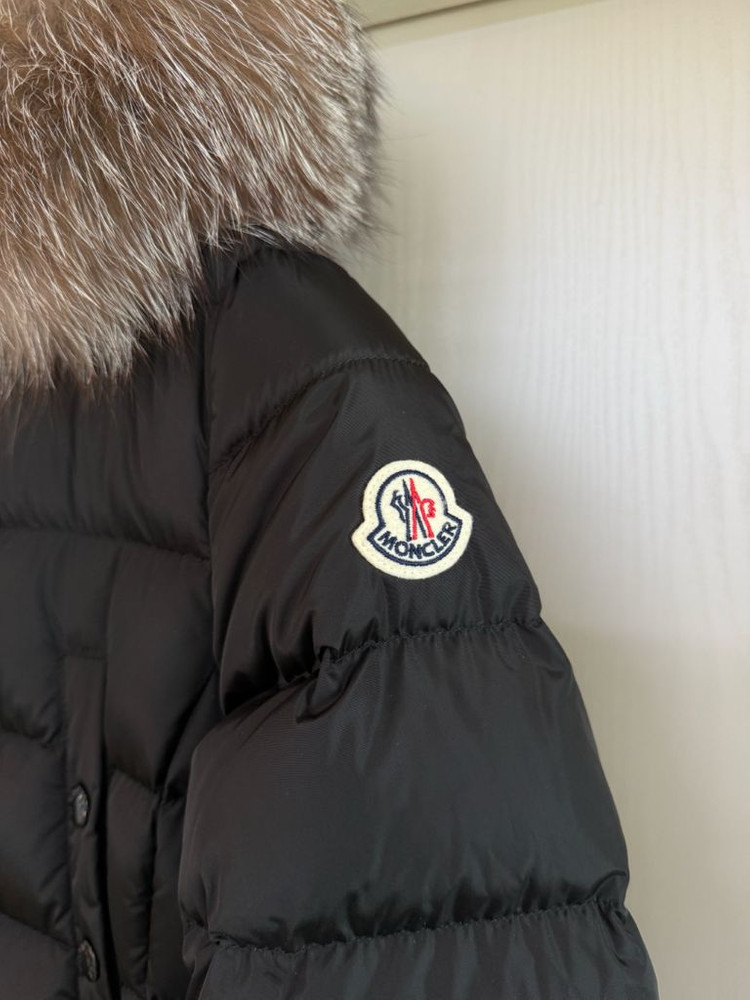 [0] 23 / 24 몽클레어 클로에 Khloe 롱패딩 블랙 (폭스퍼) 이미지