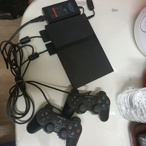 휴대용 게임기 본체 + 컨트롤러 2개 세트