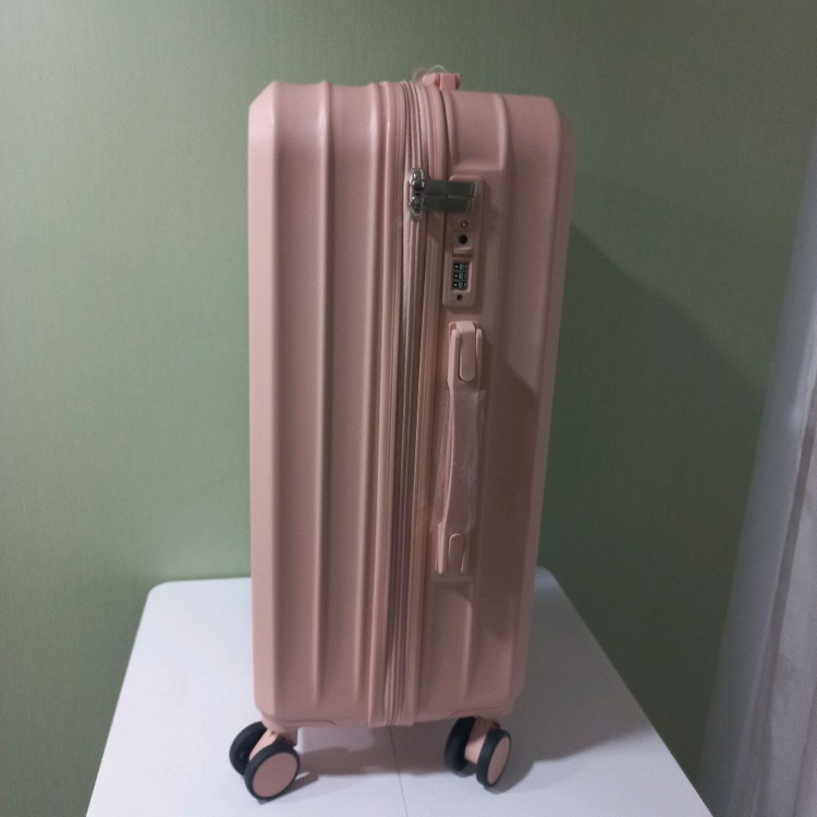 24인치캐리어 낭트 핑크 새상품--1