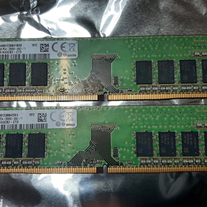 삼성 DDR4 16G (8GB X 2개) 2666MHz 동일주차 팝니다.