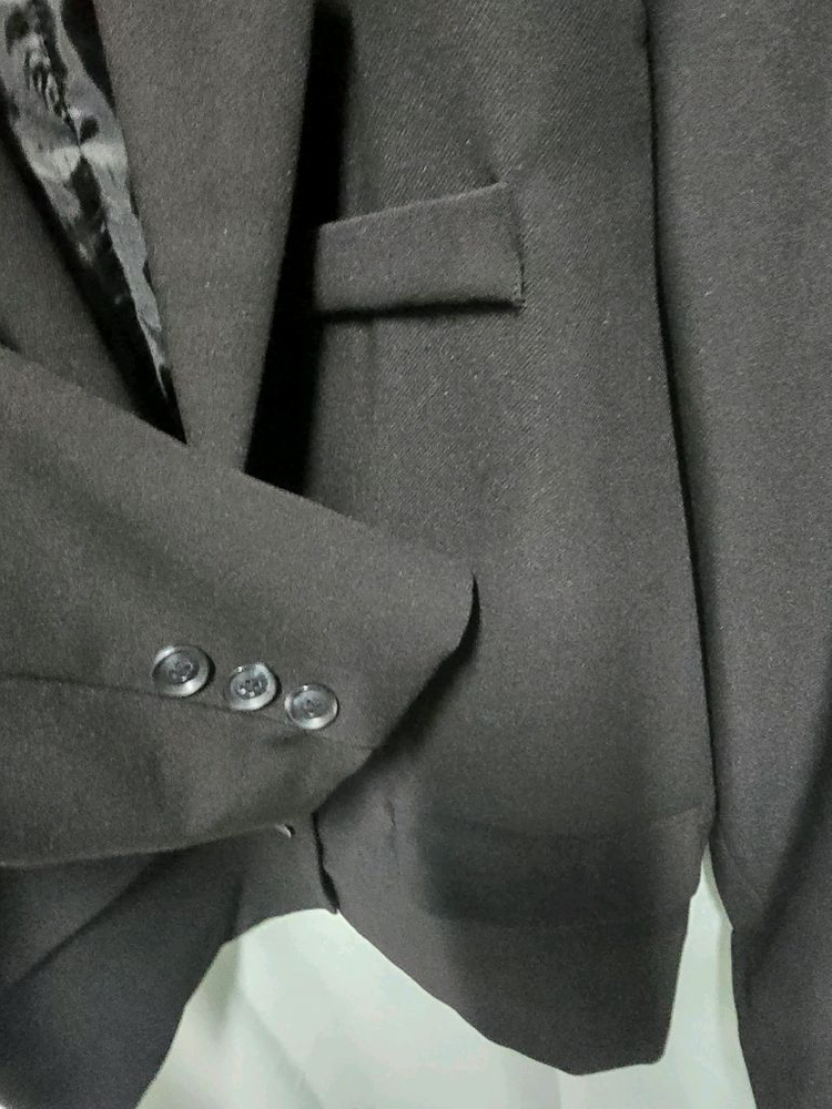블랙 정장자켓77 이미지