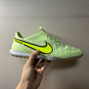 [270] 나이키 리액트 티엠포 레전드9 프로 TF 풋살화