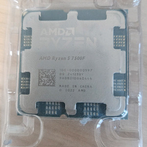 AMD 라이젠 7500F + DDR5 4800 16G 1개