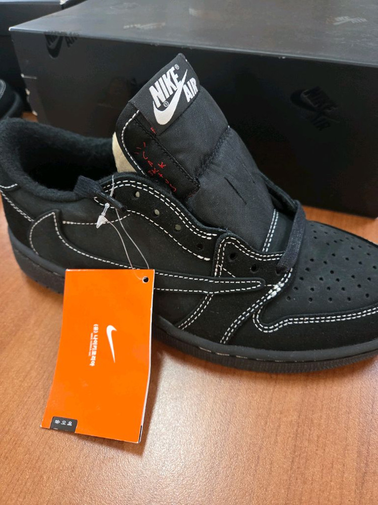 새제품 [240] 조던 1 x 트래비스 스캇 레트로 로우 OG SP 블랙 팬텀--3