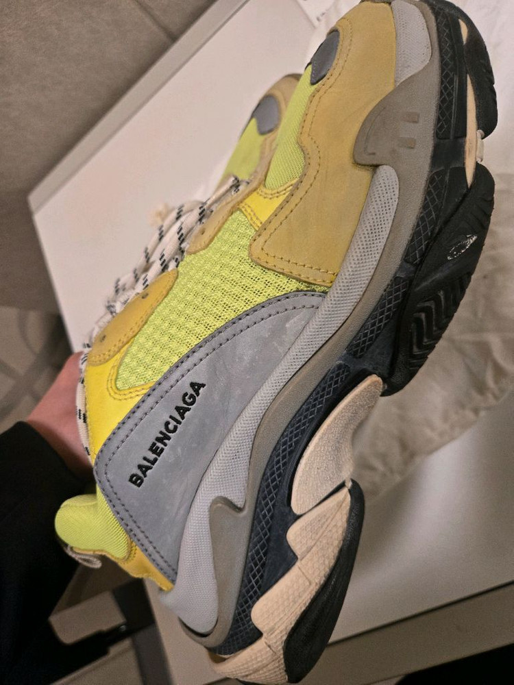 발렌시아가 정품 트리플 S 43 사이즈 285--1