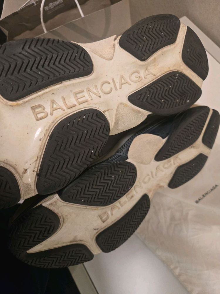 발렌시아가 정품 트리플 S 43 사이즈 285--3