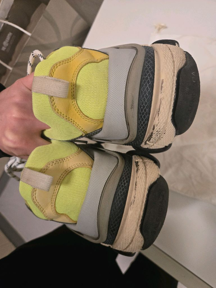 발렌시아가 정품 트리플 S 43 사이즈 285--4