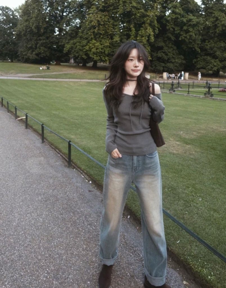 슬로우앤드 온오프 타이홀터넥 슬림니트 이미지