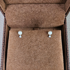 몰리즈 14K 화이트골드 진주 큐빅 귀걸이