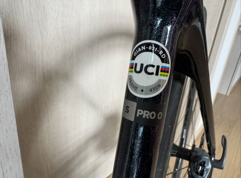 자이언트 TCR PRO 0 로드 자전거 이미지