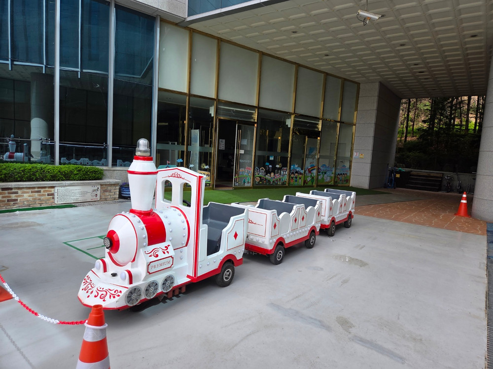 다양한 종류의 놀이기구 대여~^^~--2