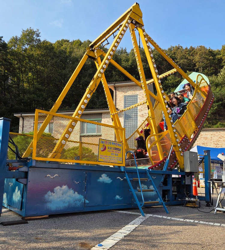 다양한 종류의 놀이기구 대여~^^~--3