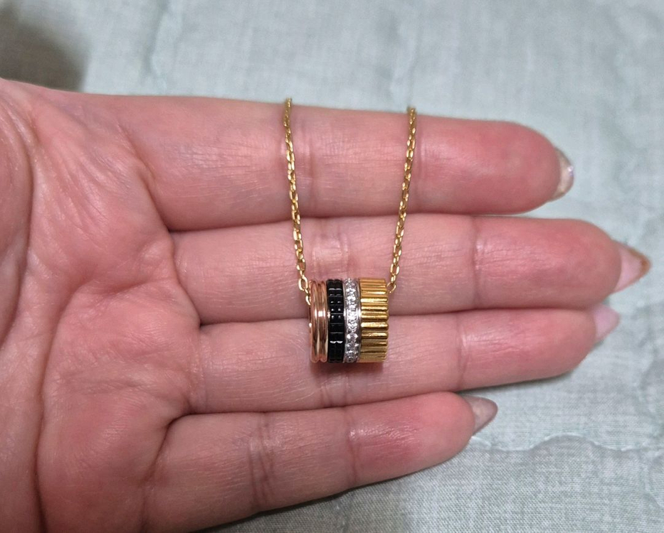 부쉐론 콰트로 클래식 펜던트 라지 목걸이 팝니다--0