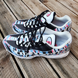 나이키 에어맥스 95 한국팩 멀티컬러 CW2359-100(275) 이미지