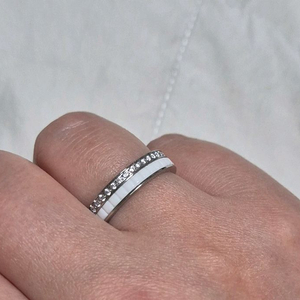 부쉐론 콰트로 더블 화이트 에디션 링 반지 팝니다