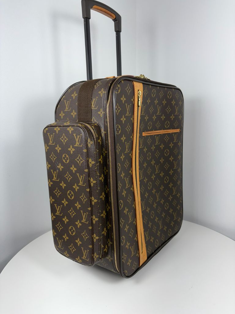 루이비통 M23259 페가세 보스포어 캐리어--4