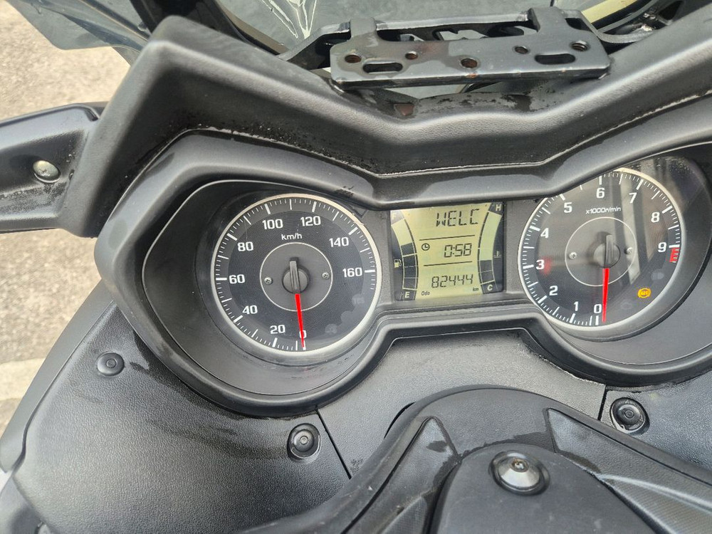 xmax300 21년식 이미지