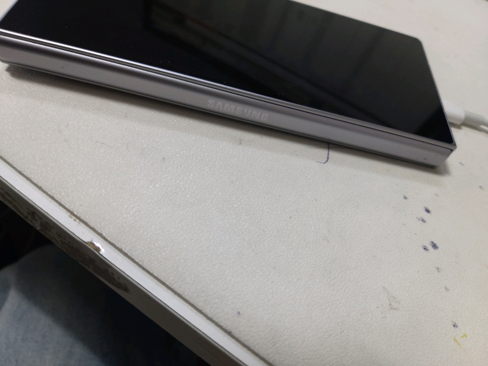 갤럭시폴드6 512G AS기간 남아있어요--1