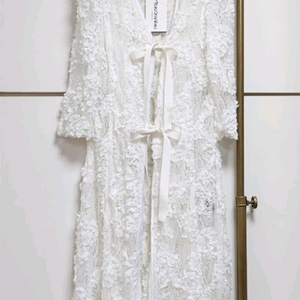 새상품/피플오브더월드 입체 레이스 가디건F/화이트