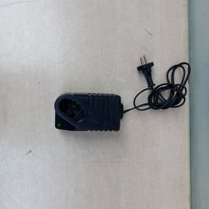 보쉬 AL1411DV 충전기 이미지