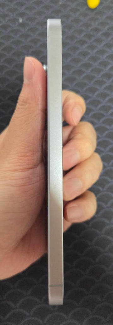 S급 갤럭시 s25 256gb 실버쉐도우 판매합니다--2