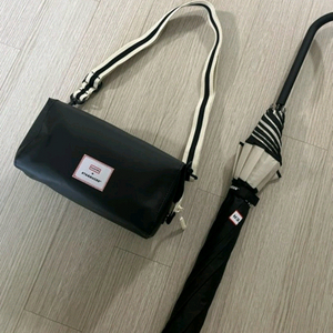 스타벅스 x 헌터 콜라보 파우치, 장우산 이미지