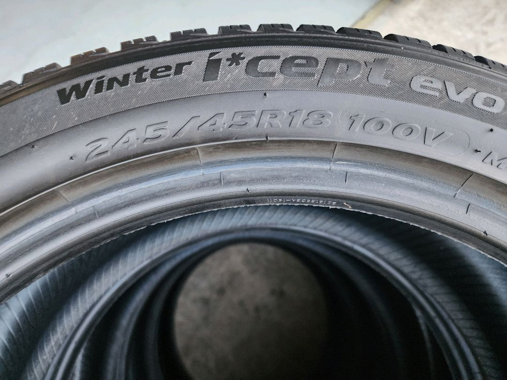 한국 윈터 아이셉트 에보3 245 45 18 윈터타이어--3